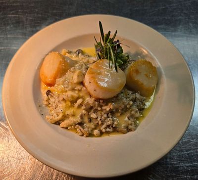 Risotto e Tartufo Capesante con Funghi